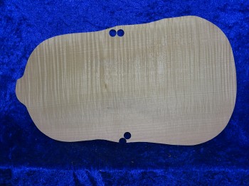 3/4 gefräster geflammter Geigenboden 3378