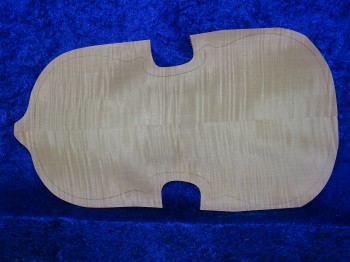 gefräster, schön geflammter Violaboden 3404