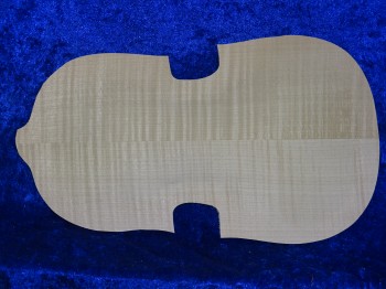 1/2 gefräster geflammter Geigenboden 3422