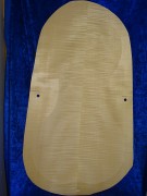 älterer, gefräster Celloboden 3104