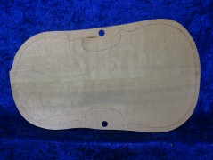 gefräste Geigendecke 3492 Hasel