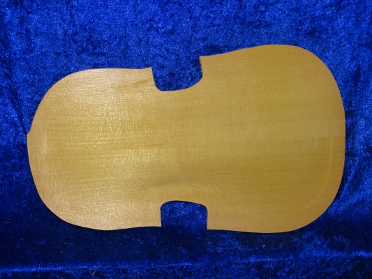 carved violin top 3257