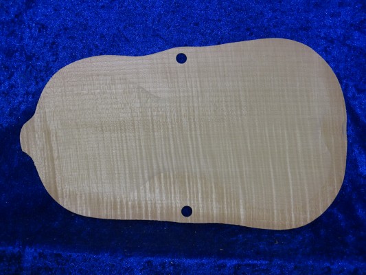 3/4 gefräster geflammter Geigenboden 3380