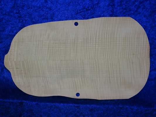 gefräster schön geflammter Violaboden 3408