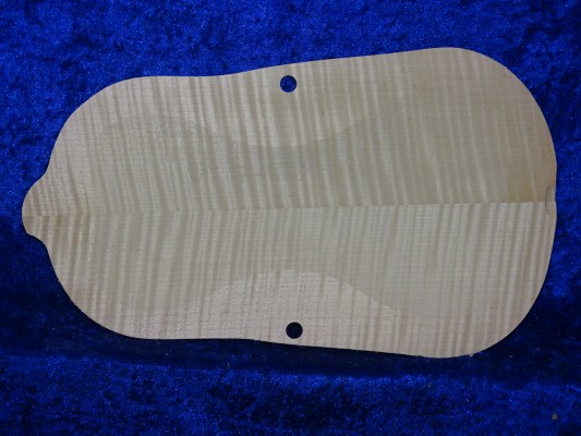 carved best flamed violin back 3489