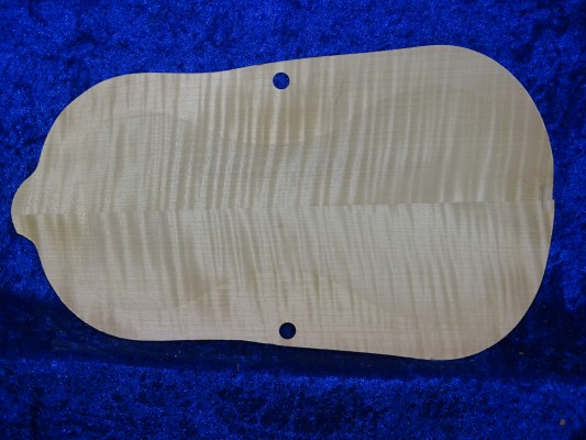 gefräster, super geflammter Geigenboden 3503