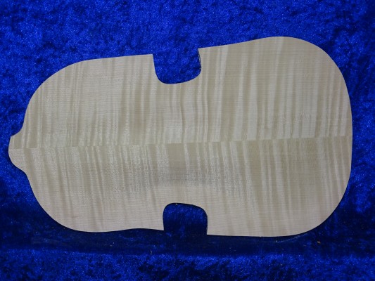 carved best flamed violin back 3504