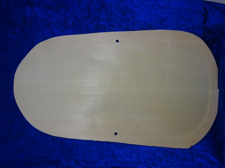alte, gefräste Cellodecke 3771