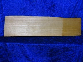 Split spruce 3718